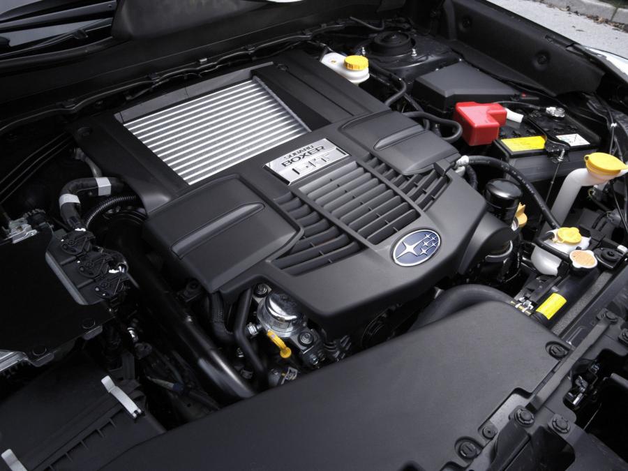  Subaru Forester 2.0XT 2012 года  (фото 5 из 8)